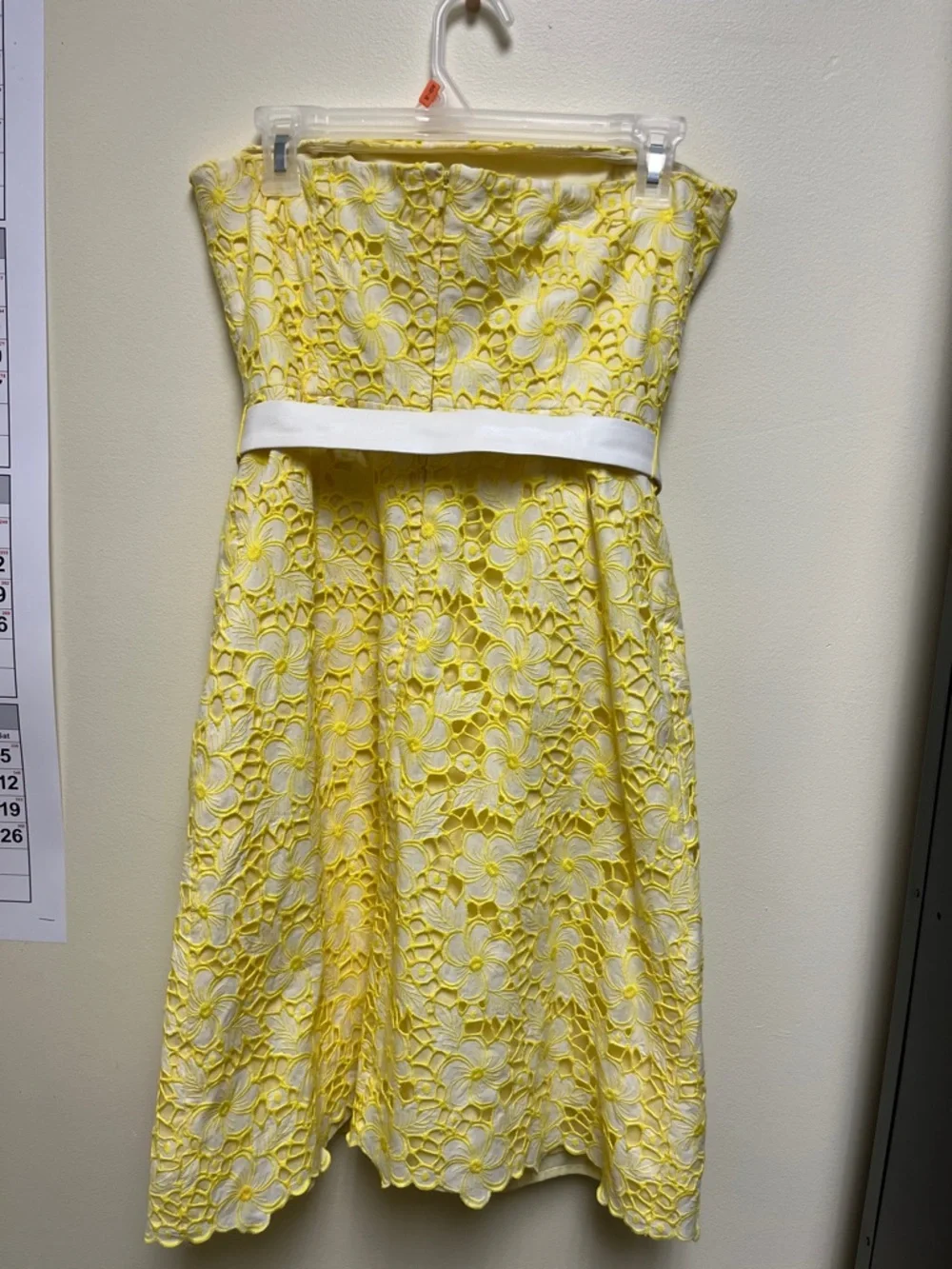 SOLD! Vintage Lilly Pulitzer Yellow and White Strapless Floral Lace Sheath Dress - Picture 3 of 4